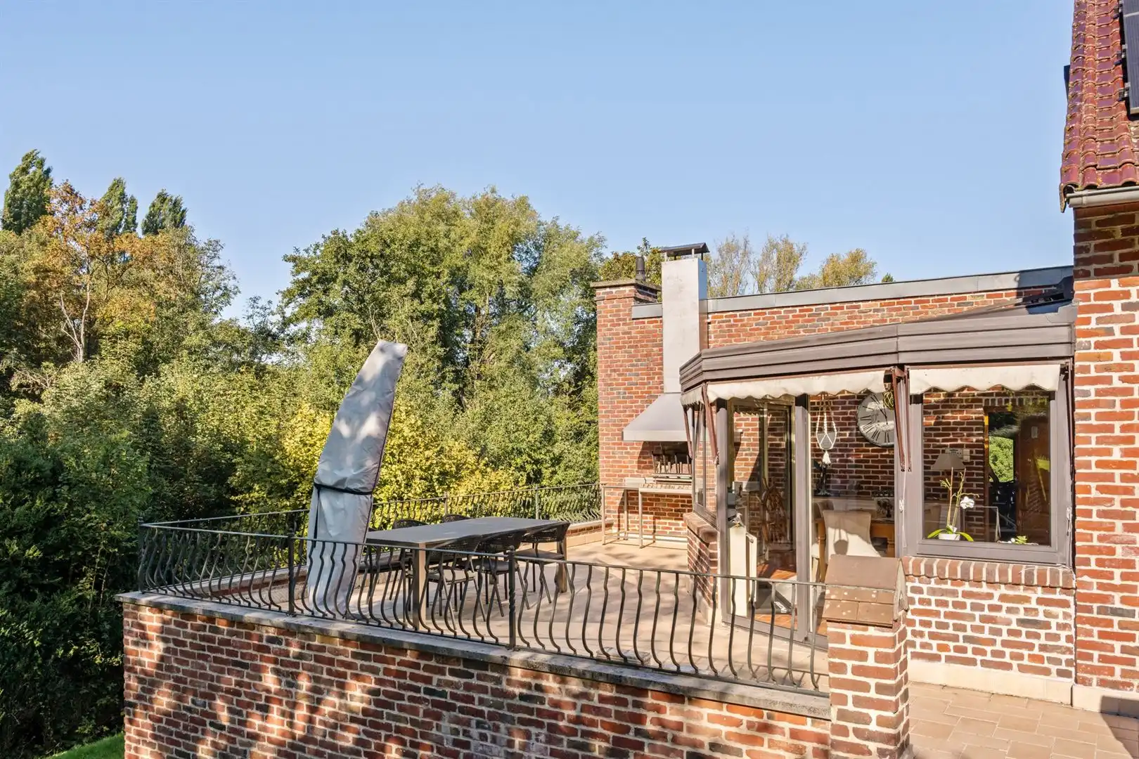 Alleenstaande woning op een perceel van 3170m² foto 4