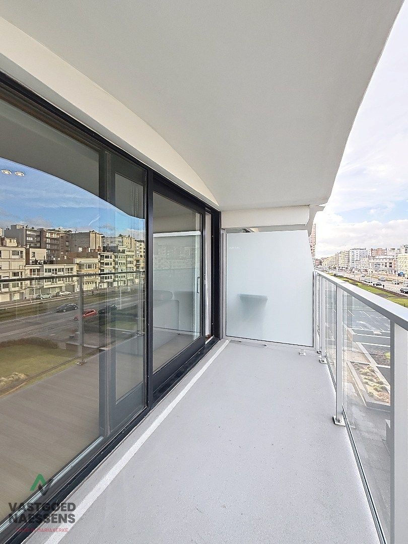 INSTAPKLARE STUDIO MET RUIM TERRAS EN ZEEZICHT foto 9