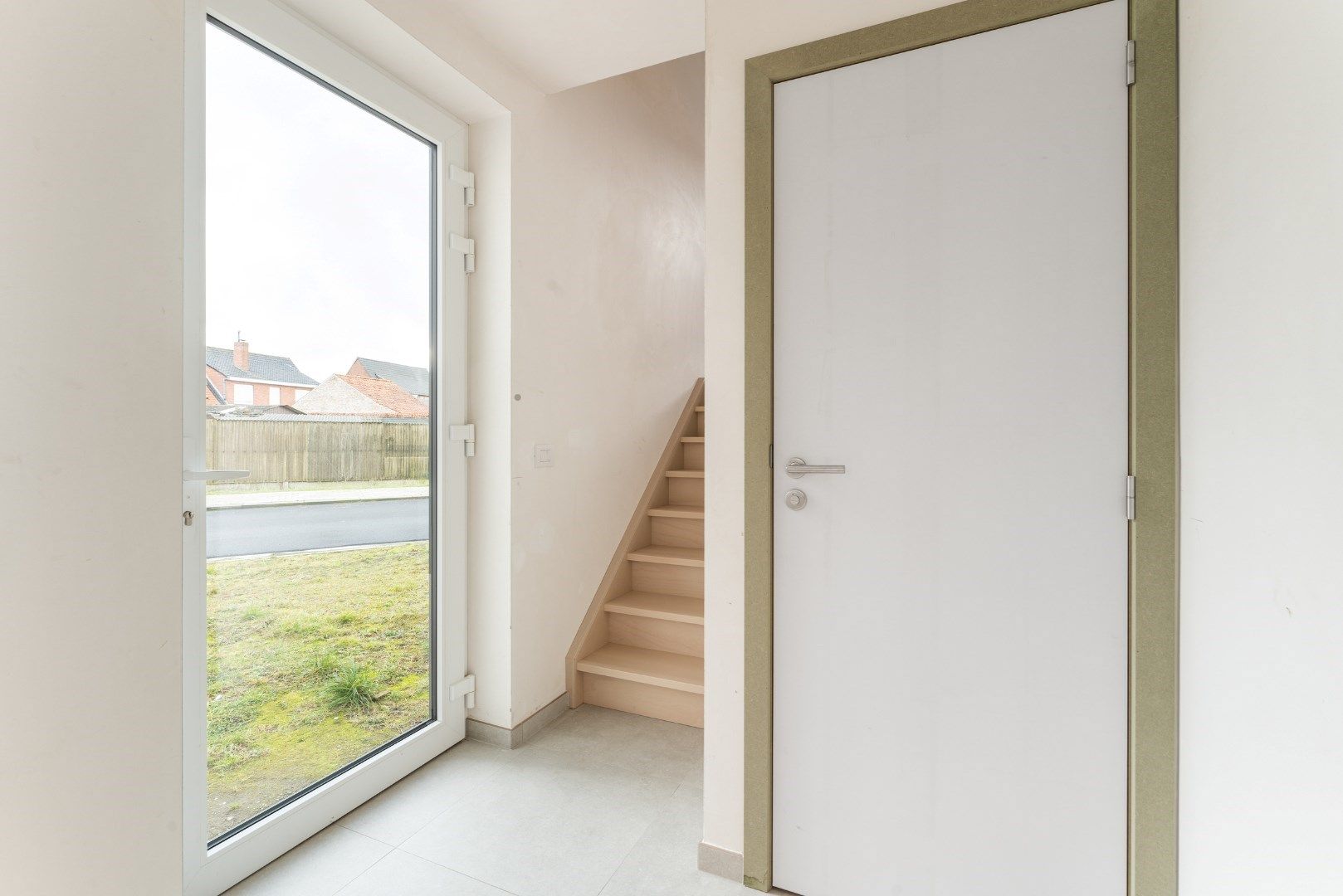 Rustig gelegen halfopen nieuwbouwwoning  foto 10