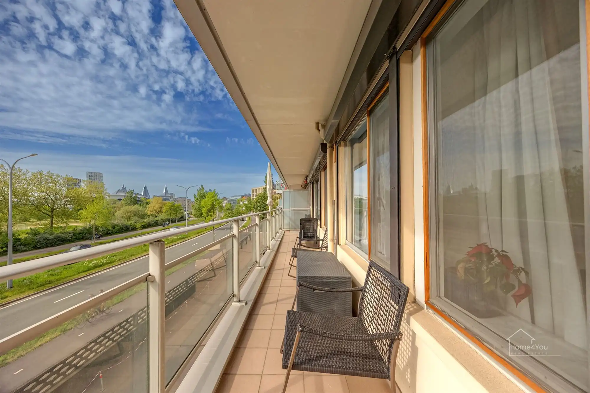 Instapklaar en lichtrijk appartement met 3 slaapkamers foto 14