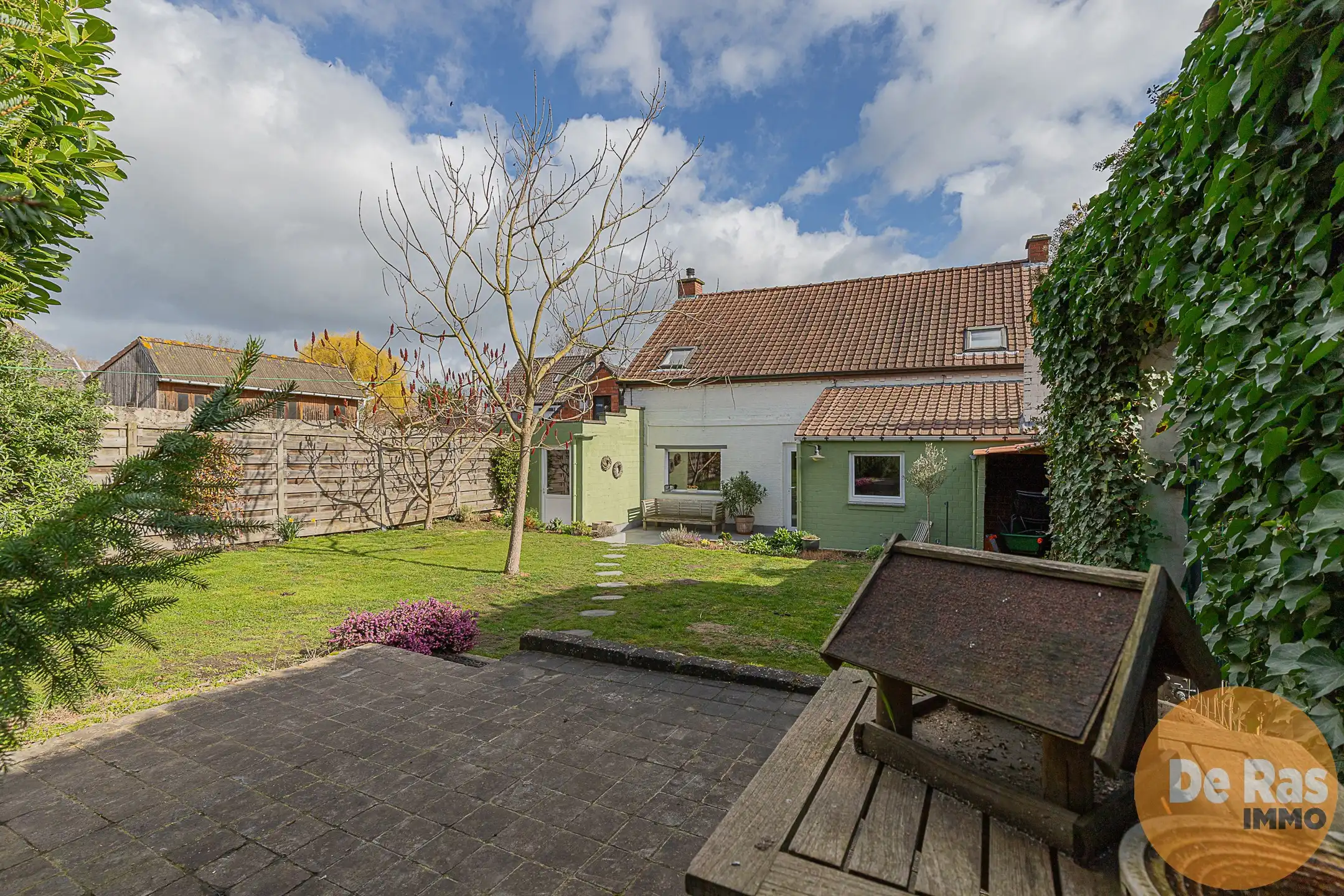 HAALTERT -Charmante woning in Hoevestijl/3slp/garage en tuin foto 3