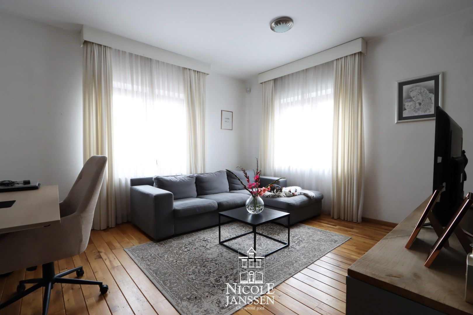 Ruime vrijstaande woning met vier slaapkamers  foto 17