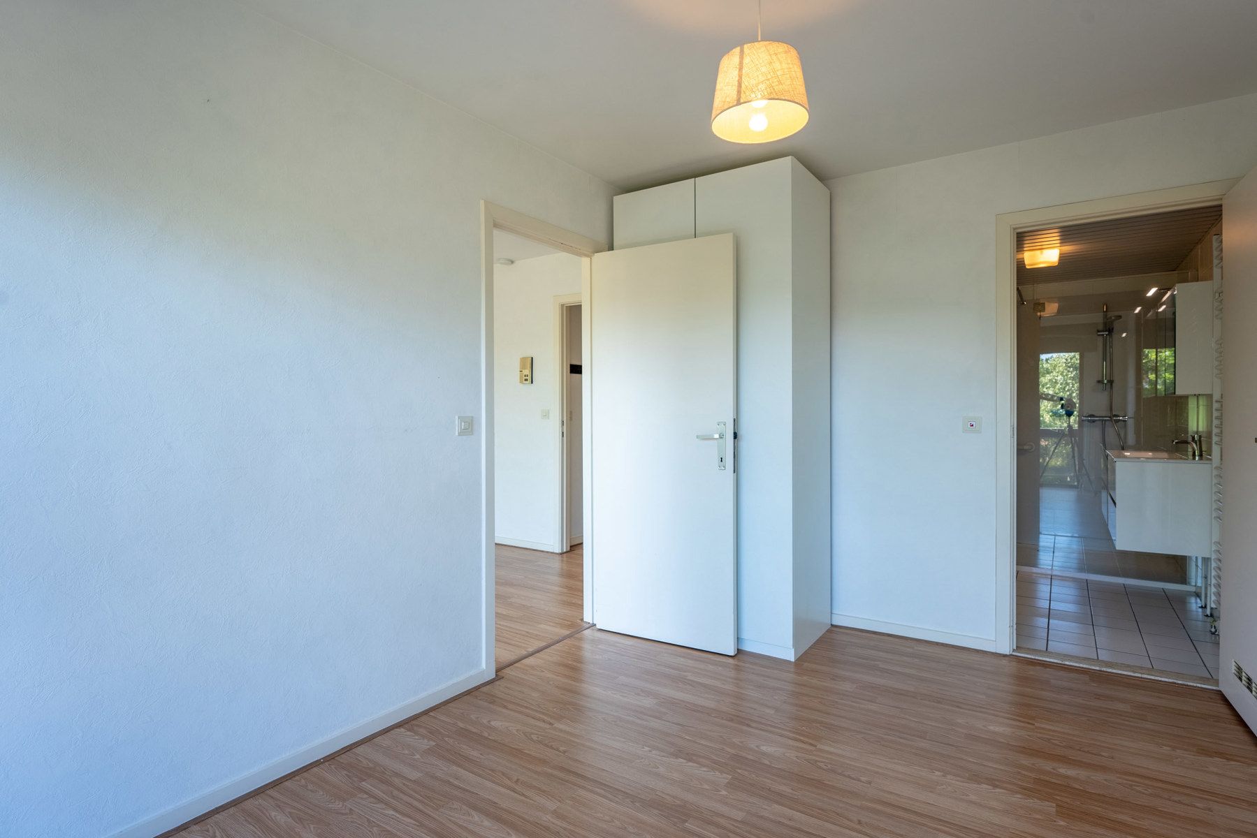 Degelijke serviceflat met terras in Residentie LINDENHOF foto 11
