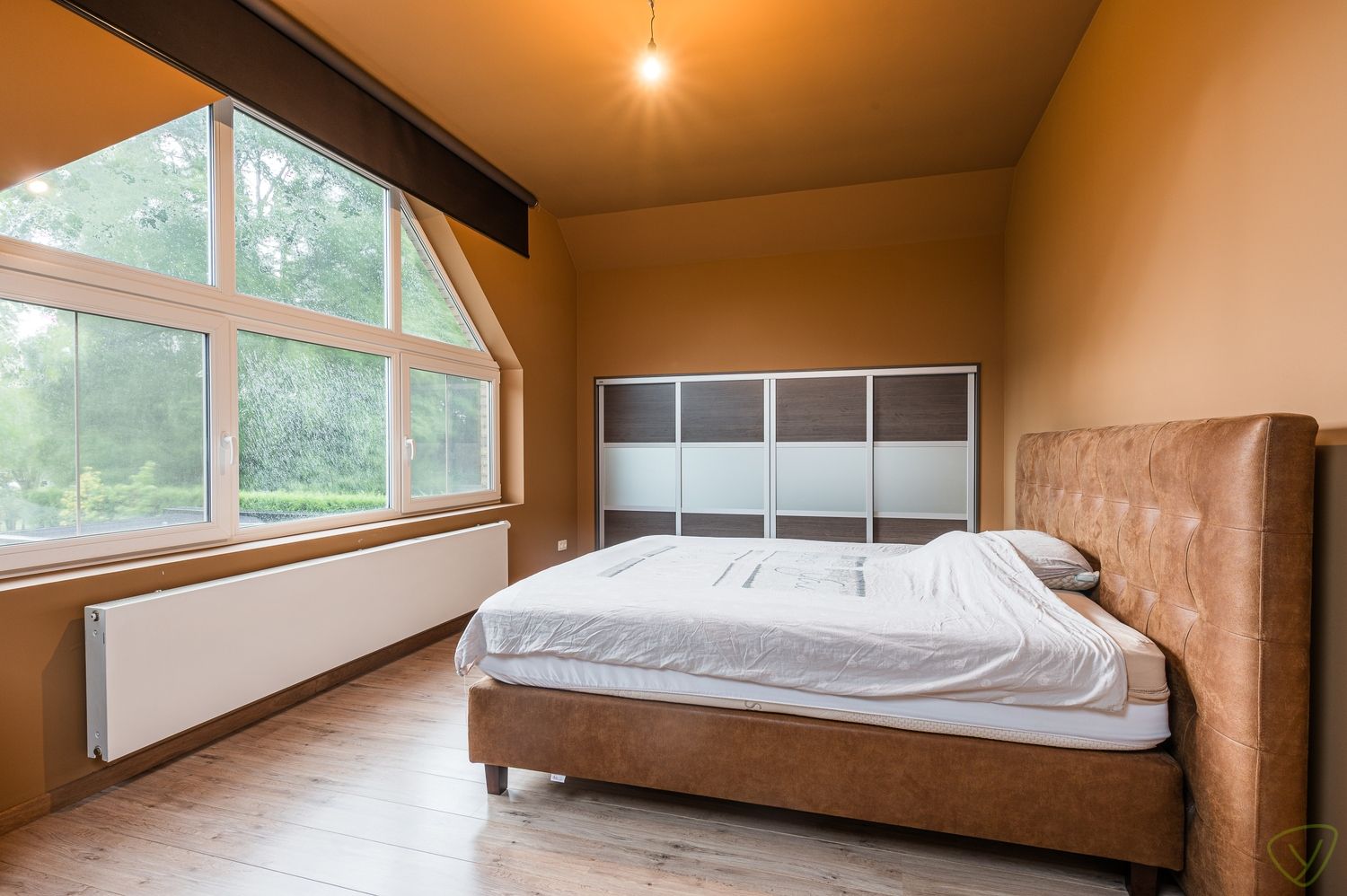 Prachtige open bebouwing met vijf slaapkamers op toplocatie foto 16