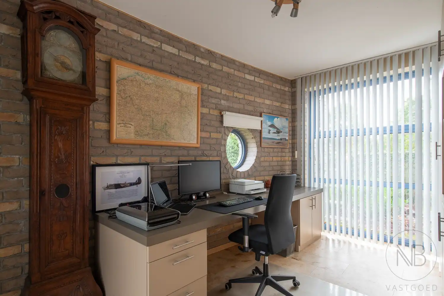 Moderne villa  met zwembad op toplocatie in Genk - instapklaar en future-proof foto 17