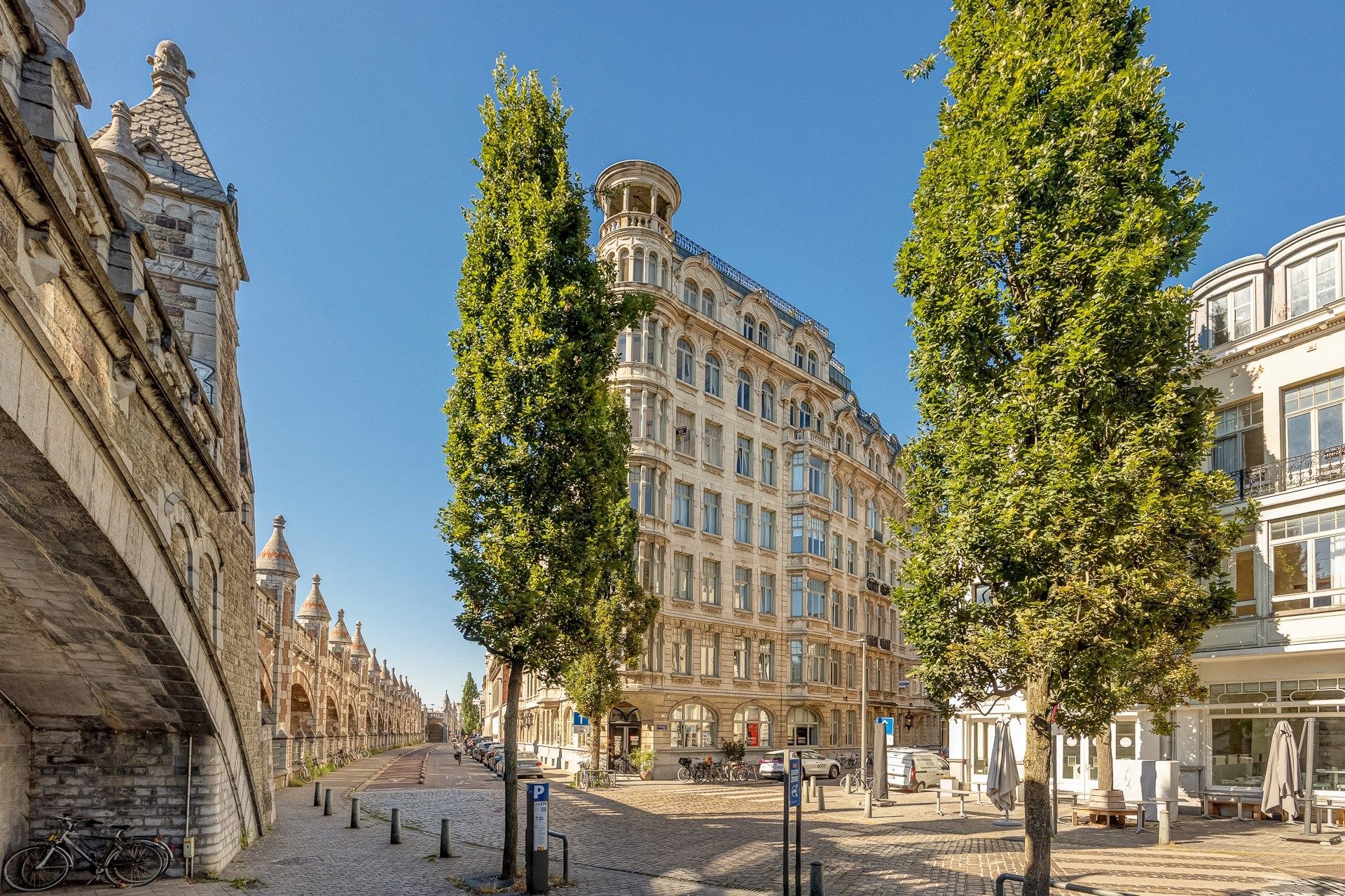 Zurenborg: Wonen in grandeur, leven in kleur.  foto 25