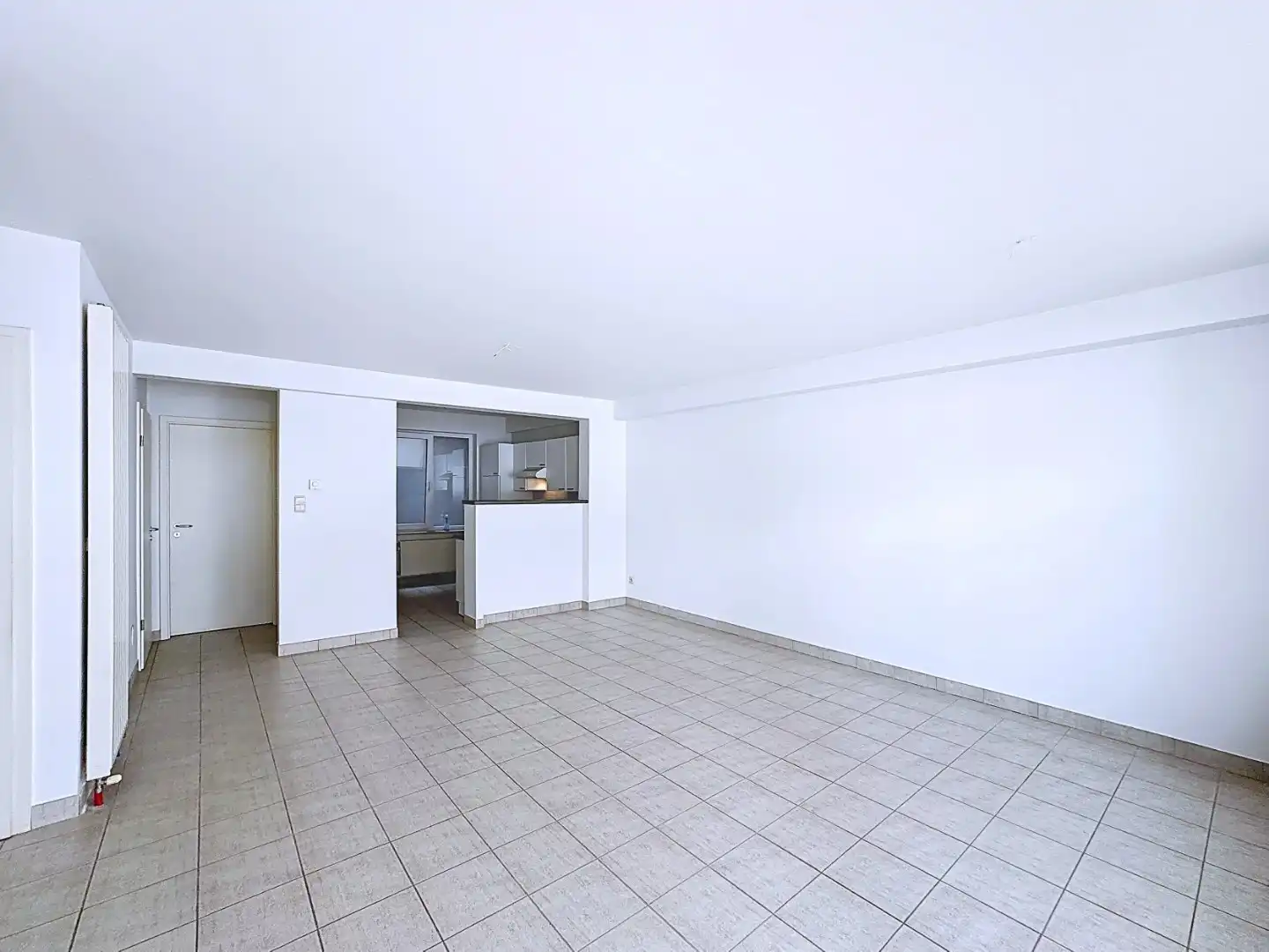 Centraal gelegen gelijkvloers-appartement met 1 grote slaapkamer foto 5