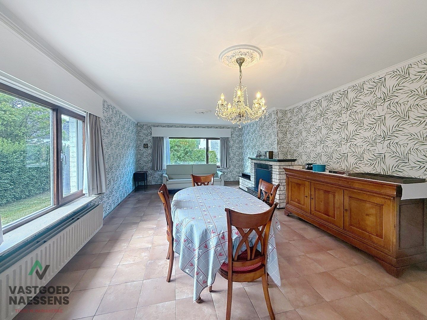TE RENOVEREN BUNGALOW IN GEGEERDE WOONWIJK foto 3