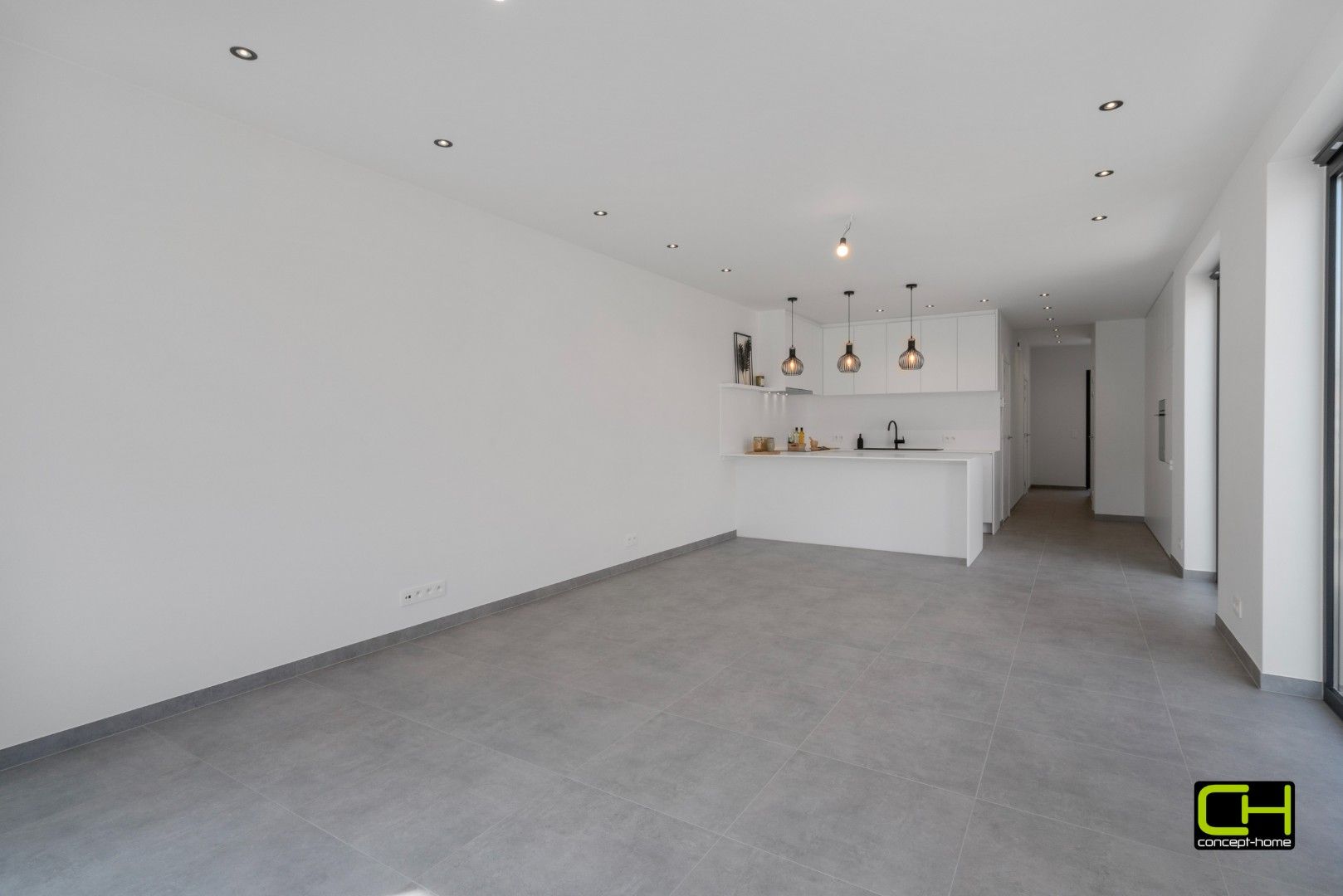 Gerenoveerde woning met drie slaapkamers te koop in Lievegem foto 2