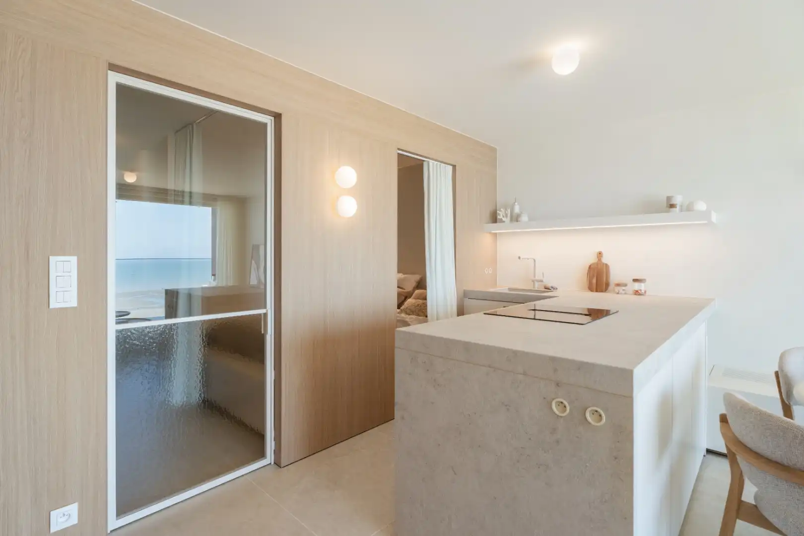 Luxueus gerenoveerd appartement met frontaal zeezicht te Nieuwpoort foto 10