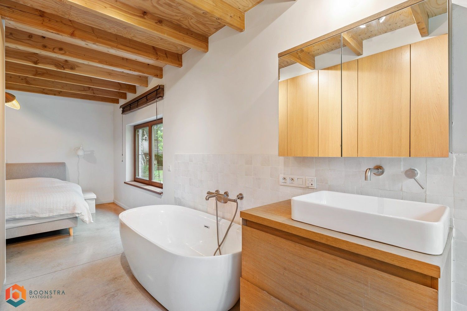 Prachtig gerenoveerde woning op uniek perceel te Putte foto 14