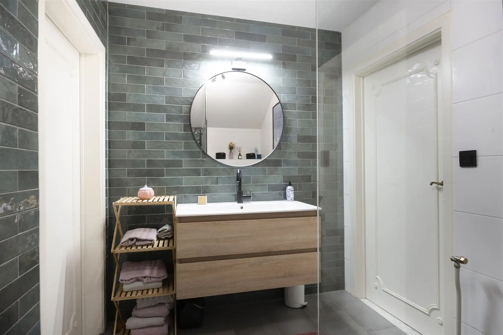 Verrassend ruime villa met klasse in een groene omgeving foto 52