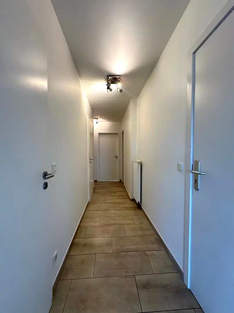 Appartement op centrale ligging te Sint-Andries foto 7