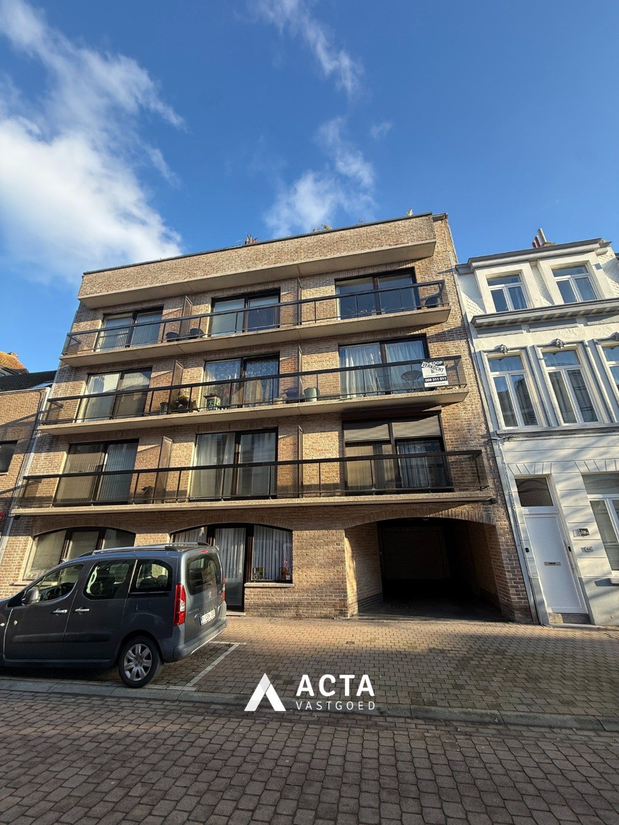 Centraal gelegen garagebox in Oostende foto 2