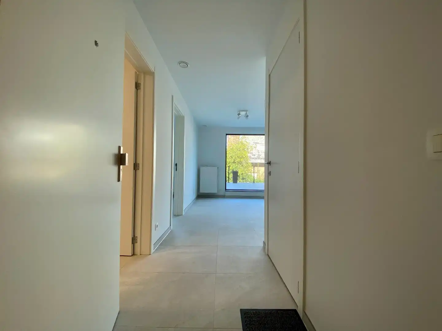 TE HUUR - Nieuwbouw-appartement 1 slpk en zonnig terras + garage foto 10