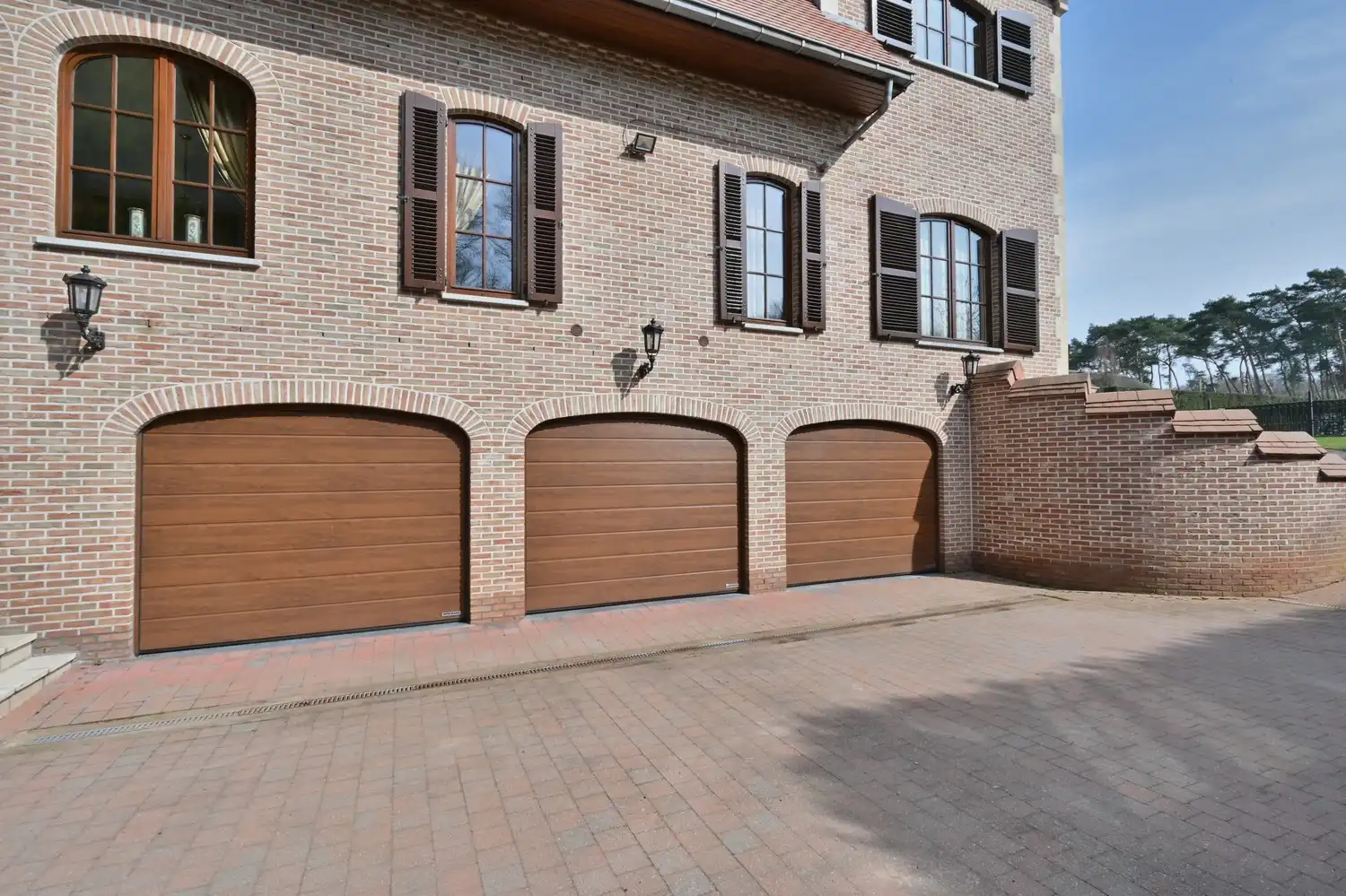 Magnifieke kasteelvilla met binnenzwembad, uniek gelegen in villawijk “Goudkust”, omringd door natuur, rust en optimale privacy foto 9