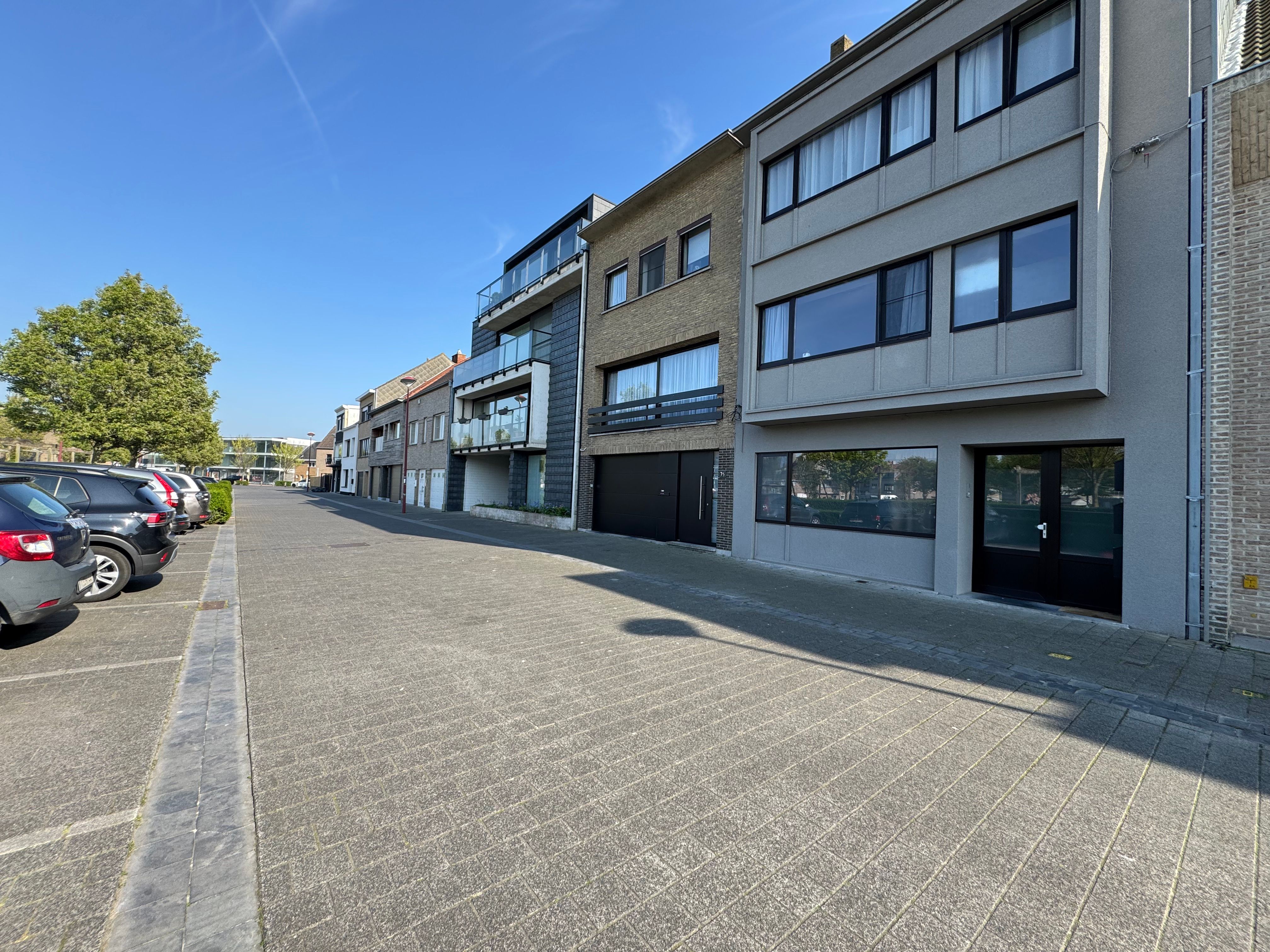 Rustig gelegen tweeslaapkamerappartement met terras foto 17