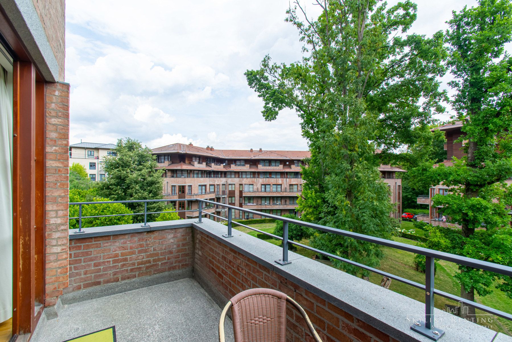 LICHTRIJK - 2 slaapkamers appartement (met prachtig TERRAS) foto 6