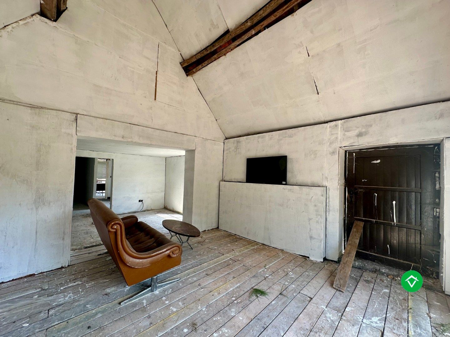 Renovatie- en/of nieuwbouwproject op een rustige ligging te Koekelare foto 11