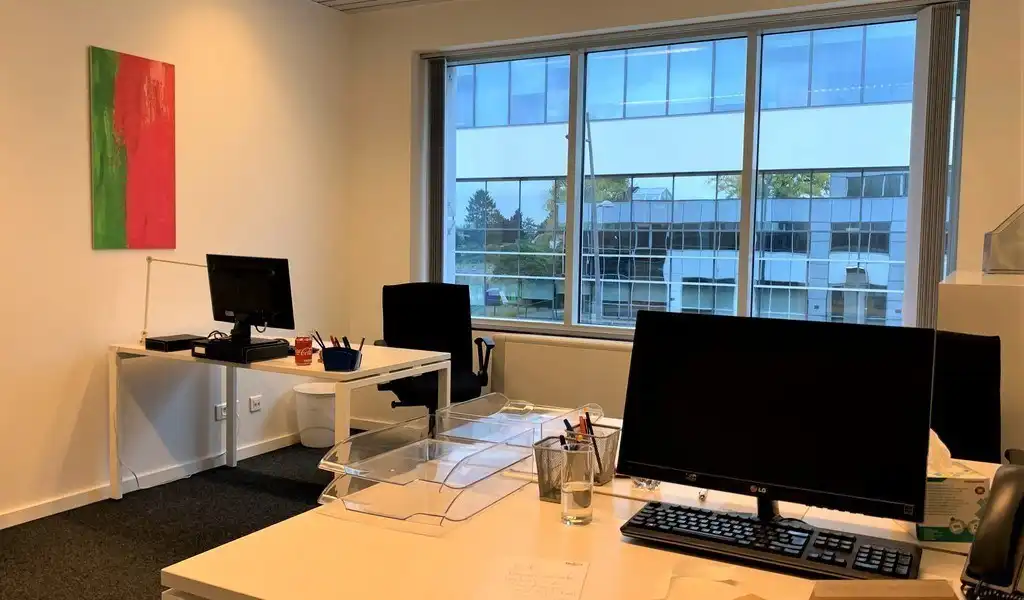 Full-service gemeubelde kantoren vlakbij E40 in Aalst foto 6