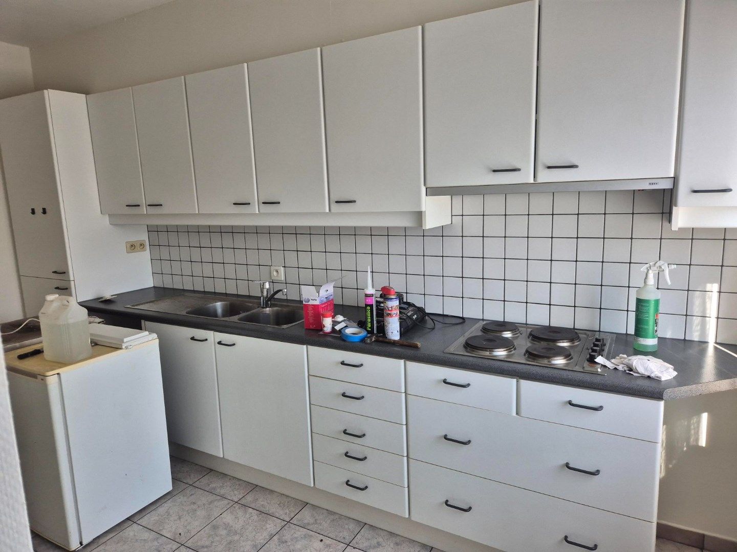 Centraal gelegen appartement TE HUUR! foto 4