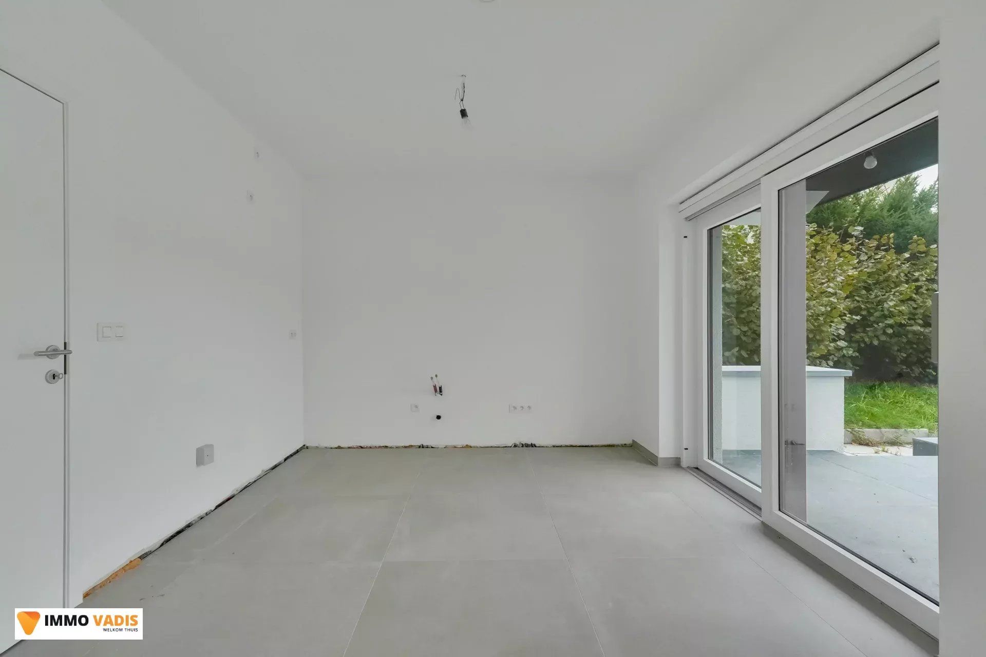 Moderne, energiezuinige woning in groene omgeving foto 9