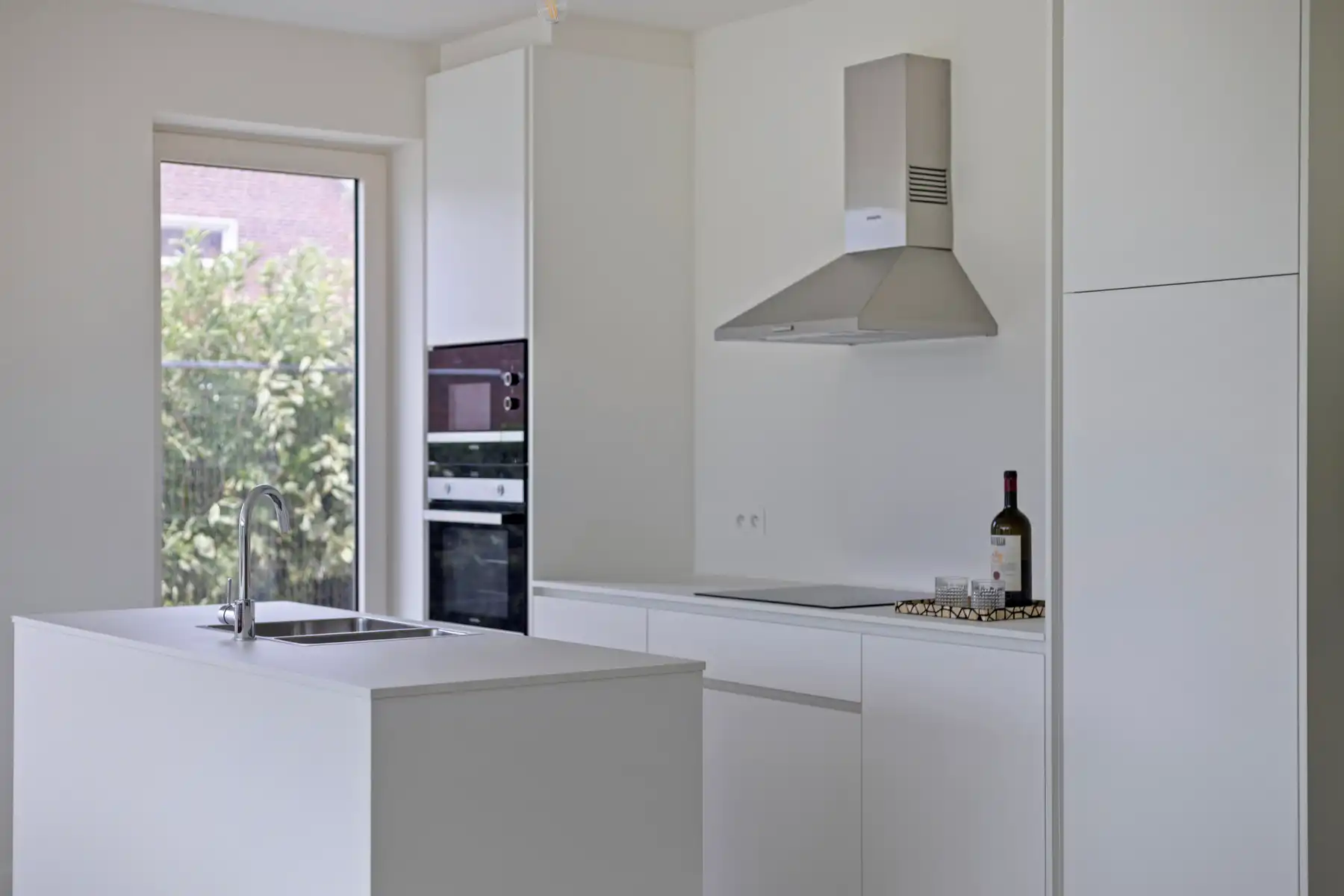 Uniek gelijkvloersapp. met veel lichtinval en private tuin! foto 7