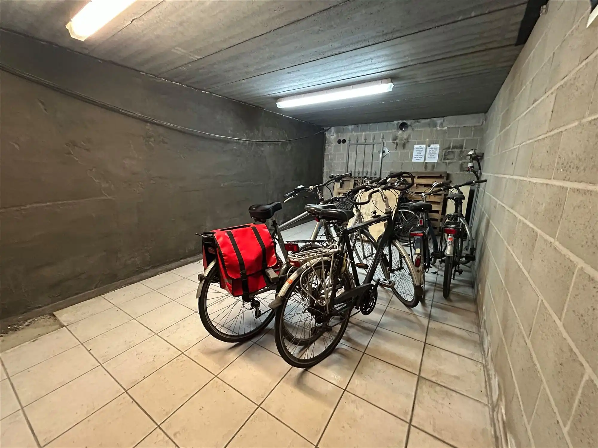Volledig gerenoveerd appartement foto 8