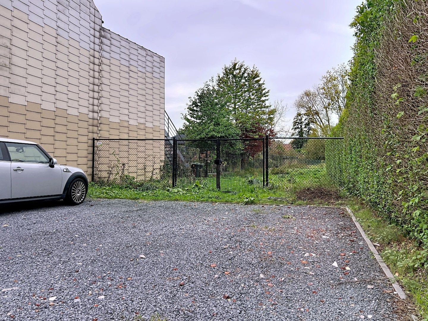 Bouwgrond te koop in Tisselt – Halfopen bebouwing op toplocatie foto 2