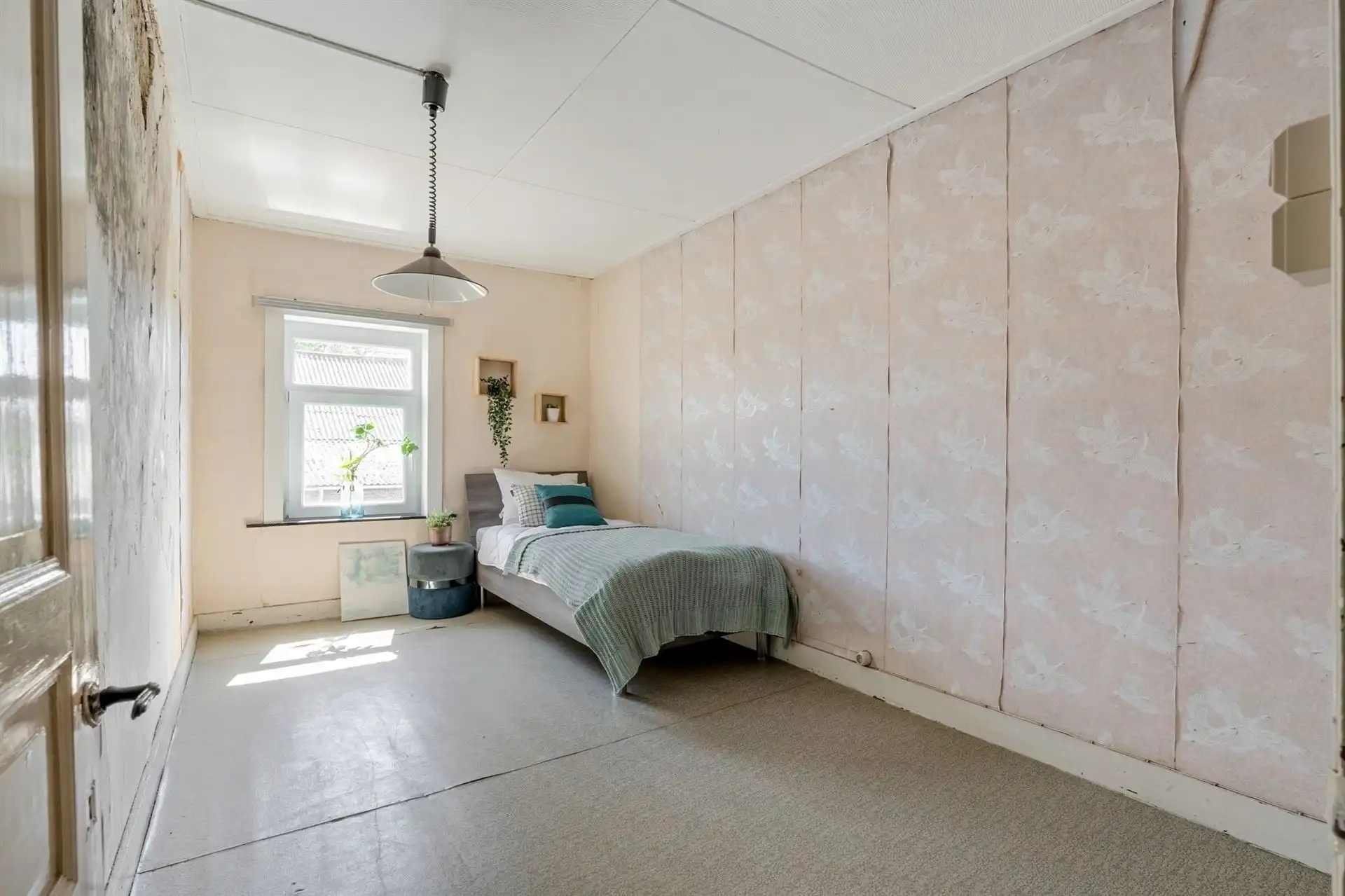 Te renoveren vierkantshoeve met achterliggende grond. foto 21