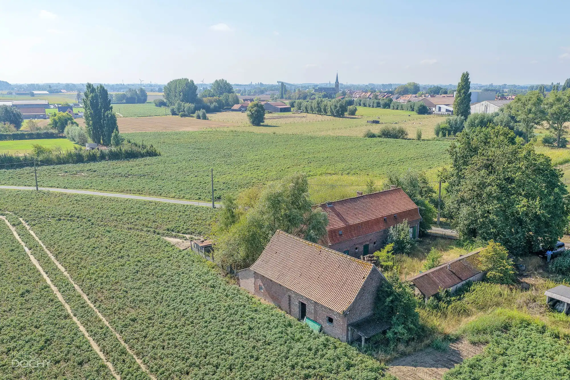 Hoeve op ca 7ha met  vergunning voor nieuwbouw foto 2