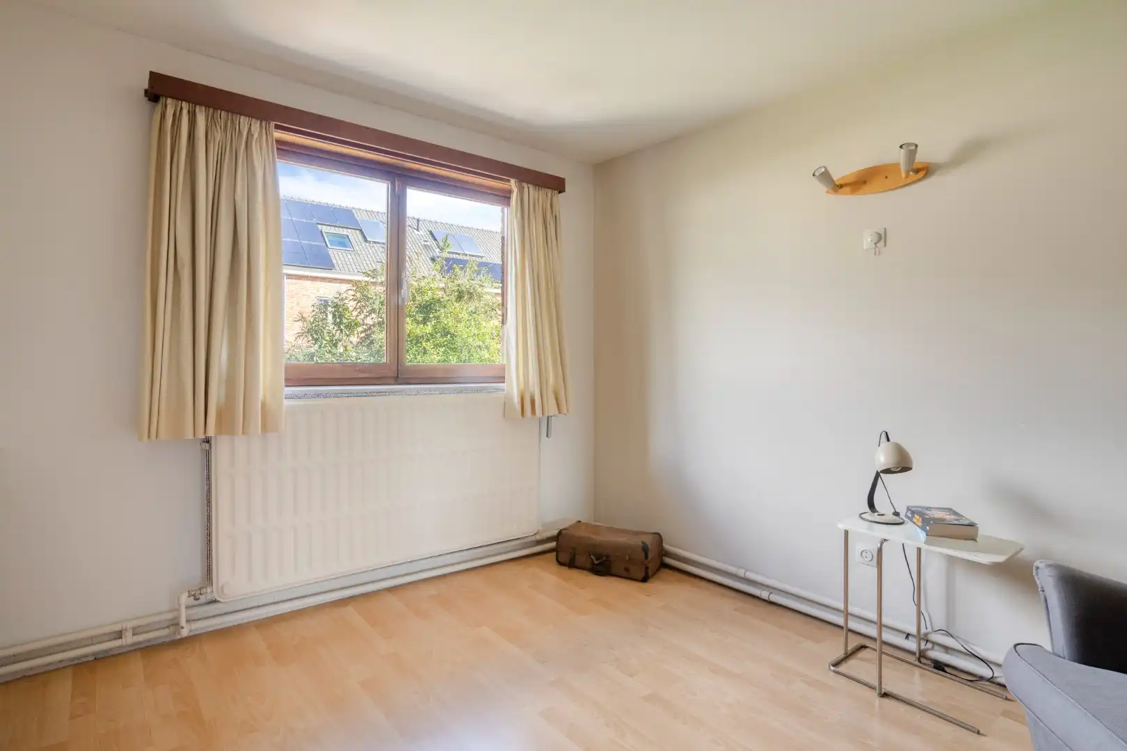 Woning met 3 slaapkamers  en een bureau gelegen in een doodlopende straat foto 17