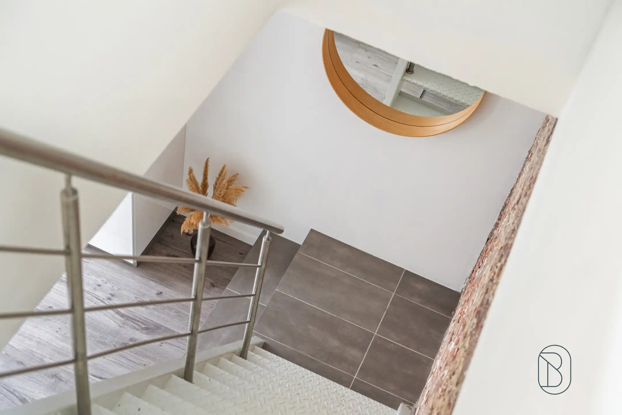 Gerenoveerde rijwoning met 2 SLK en zuidgerichte tuin foto 14