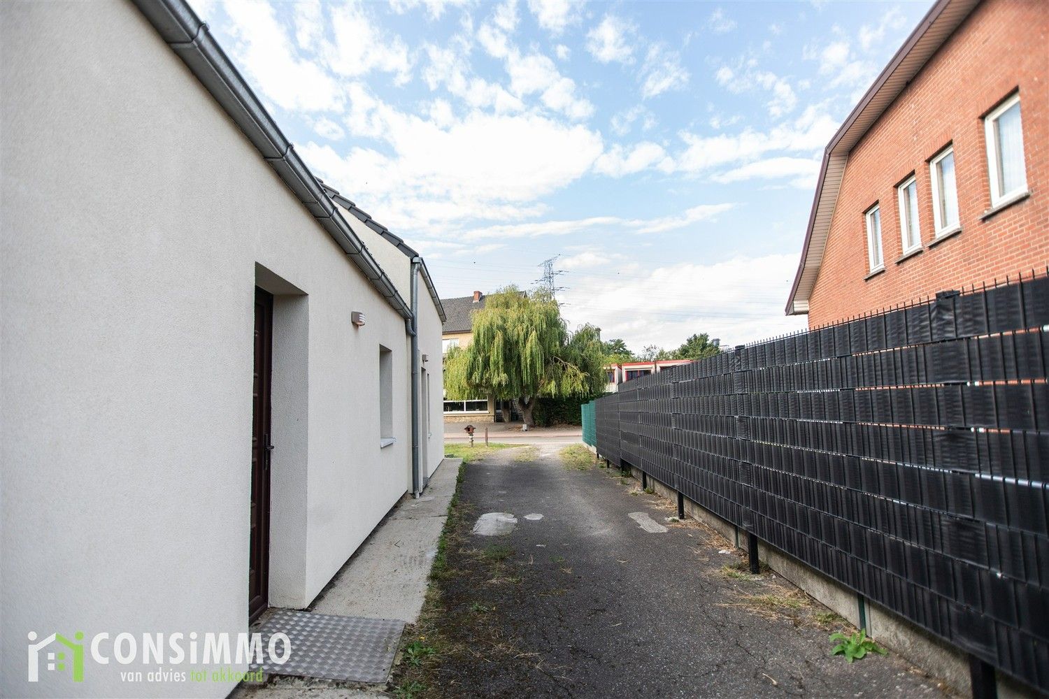 Vrijstaande, gerenoveerde woning op ruim perceel in het groene Genk-Sledderlo foto 31