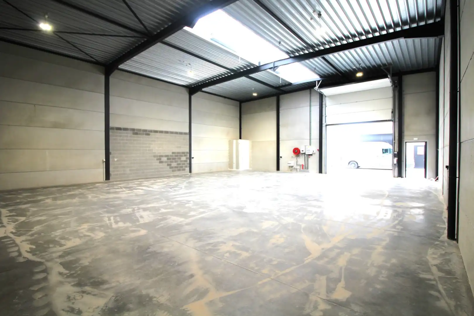 Bedrijfsvastgoed te huur Kunstdal 7G - 9900 Eeklo