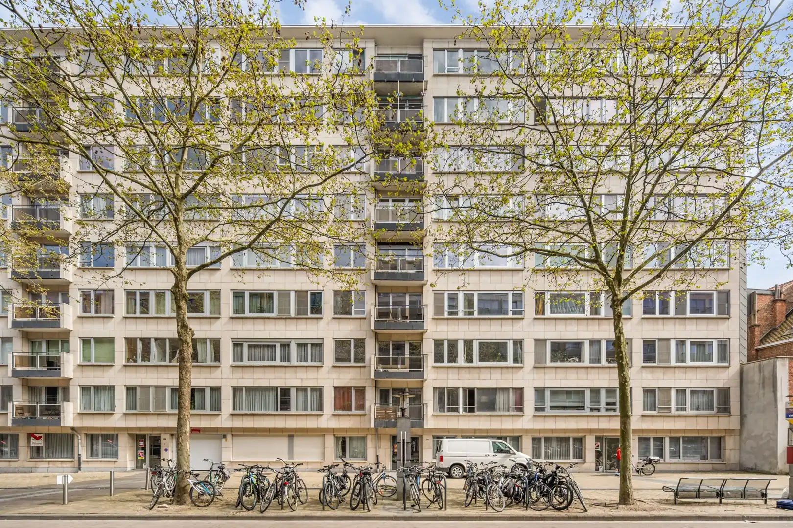 Instapklare studio in hartje Leuven met balkon! foto 2