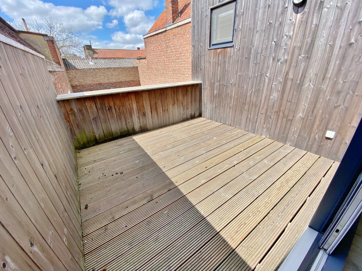Modern duplex-appartement in het hartje van Ieper met zonnig terras foto 10