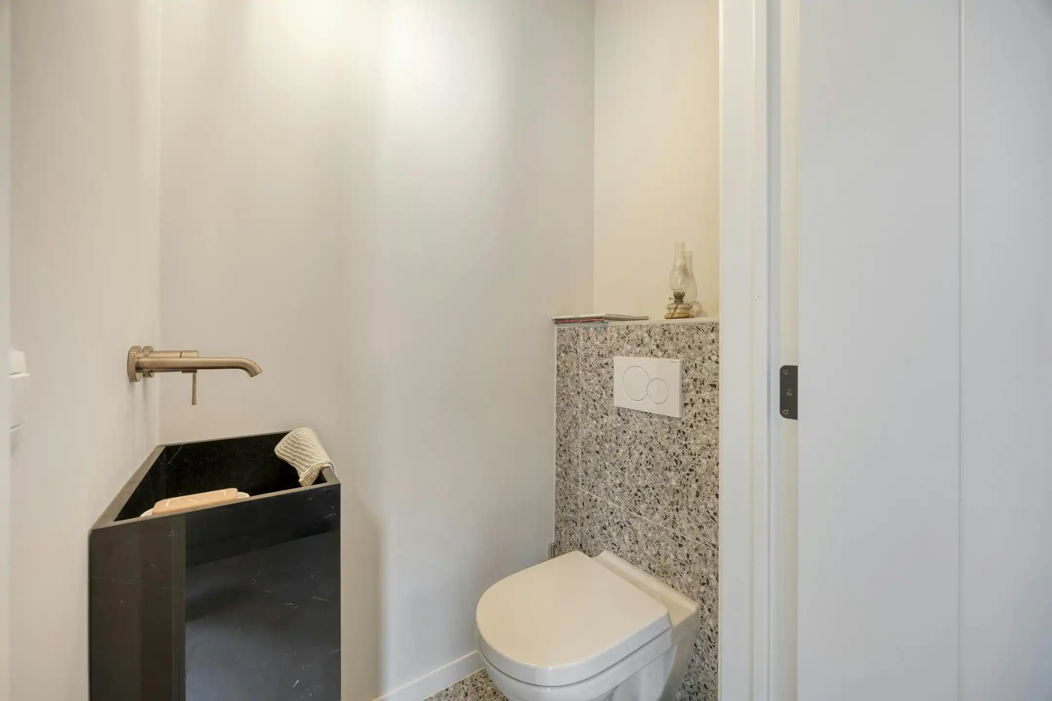 Moderne en energiezuinige woning te koop in Oud-Rekem foto 5