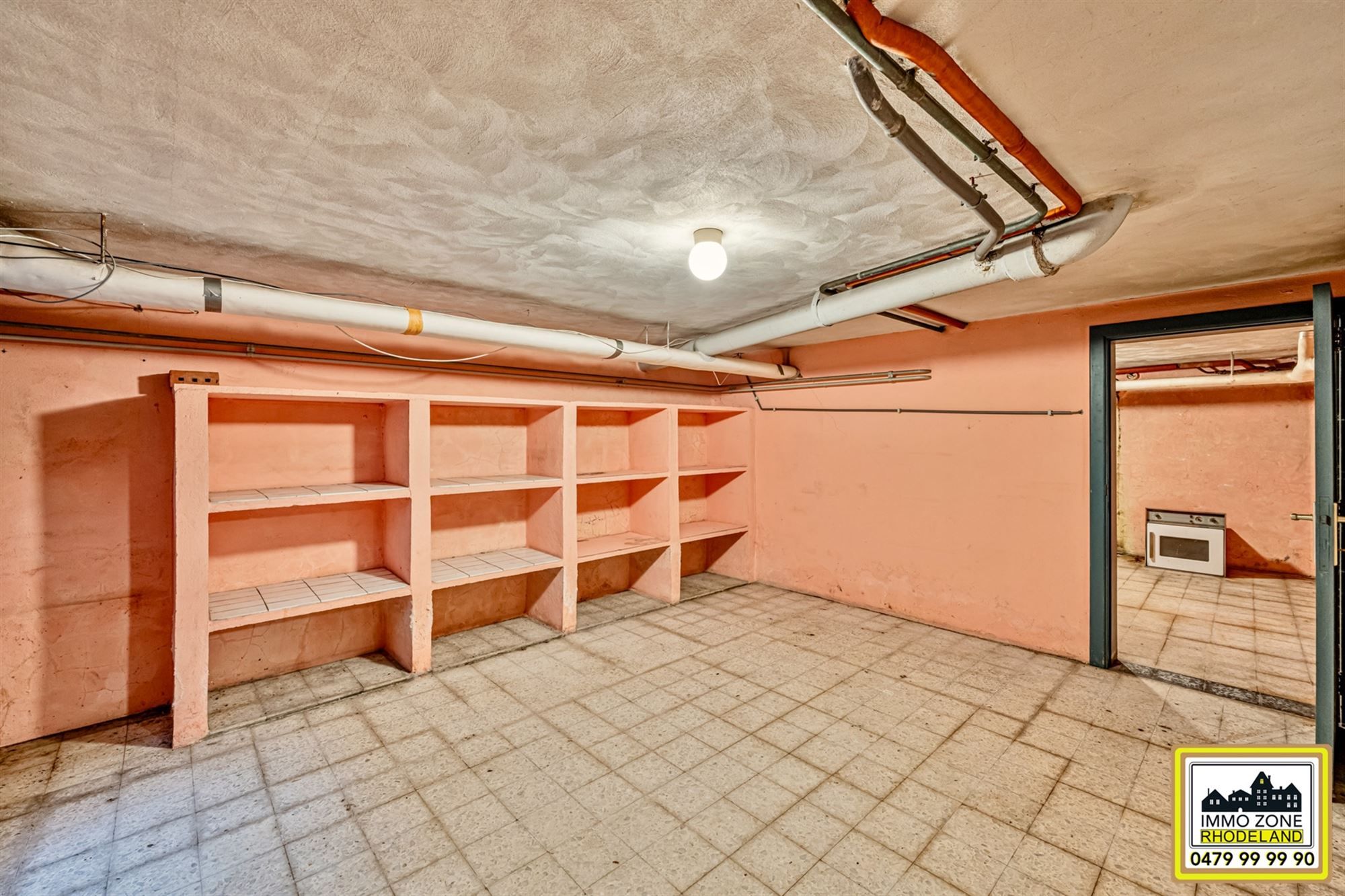 Imposante te renoveren notaris woning op groot perceel foto 15