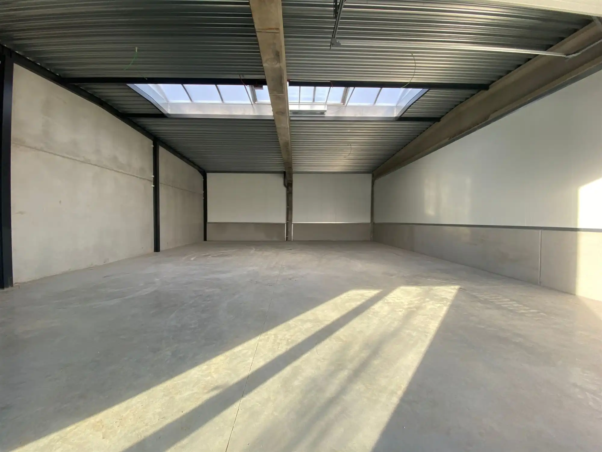 KMO-unit van 207m² in bedrijventerrein De Melkerij in Evergem-Sleidinge foto 8