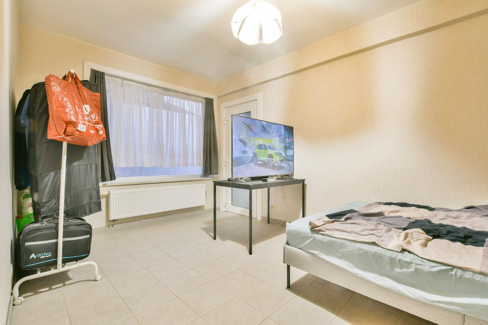 Lichtrijk twee slaapkamer appartement te huur in Oostende foto 9