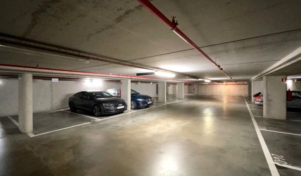 Mooi ingericht kantoor te huur in Metro Building in Antwerpen foto 18