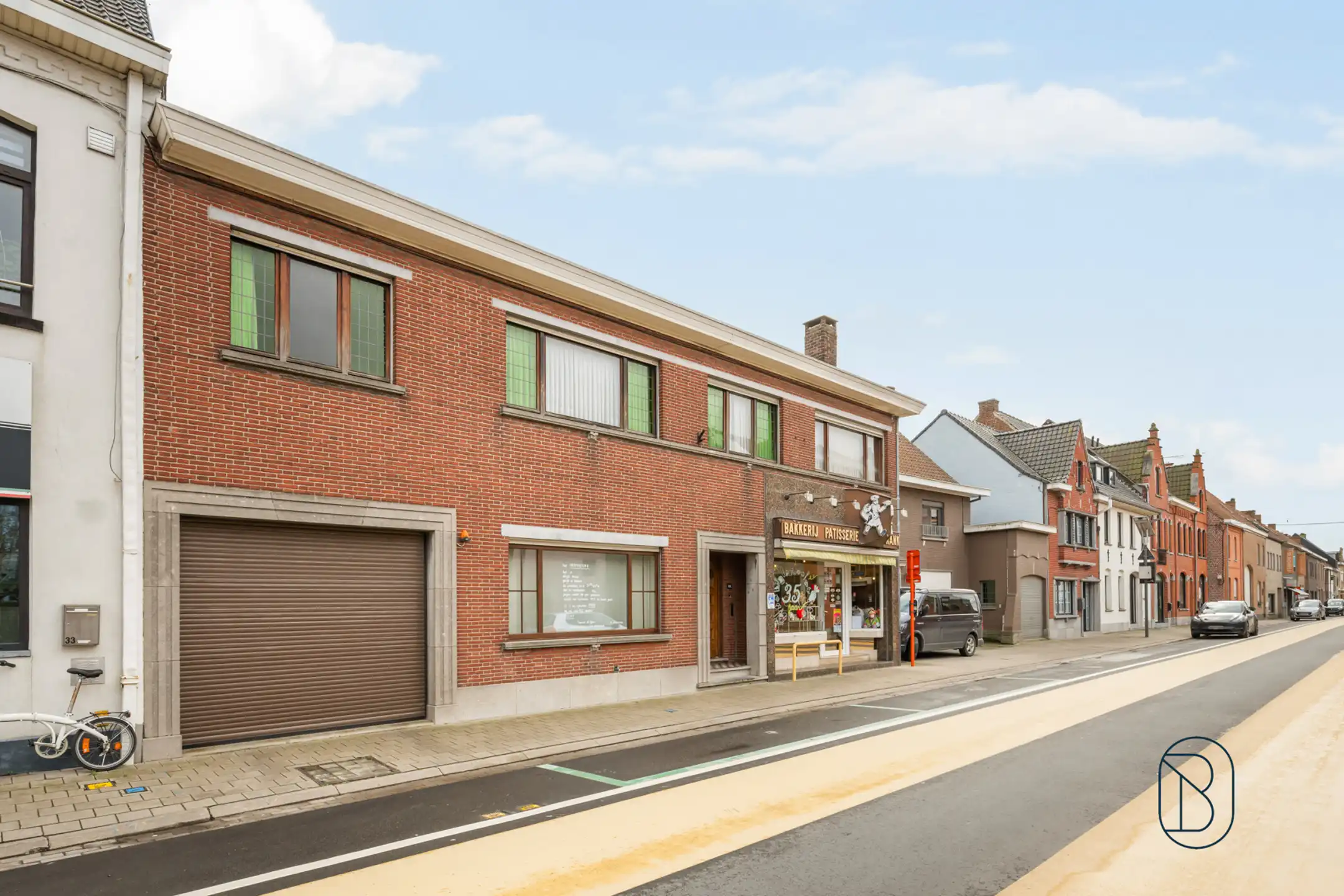 Veelzijdig handelspand met ruime woning in Deerlijk foto 2