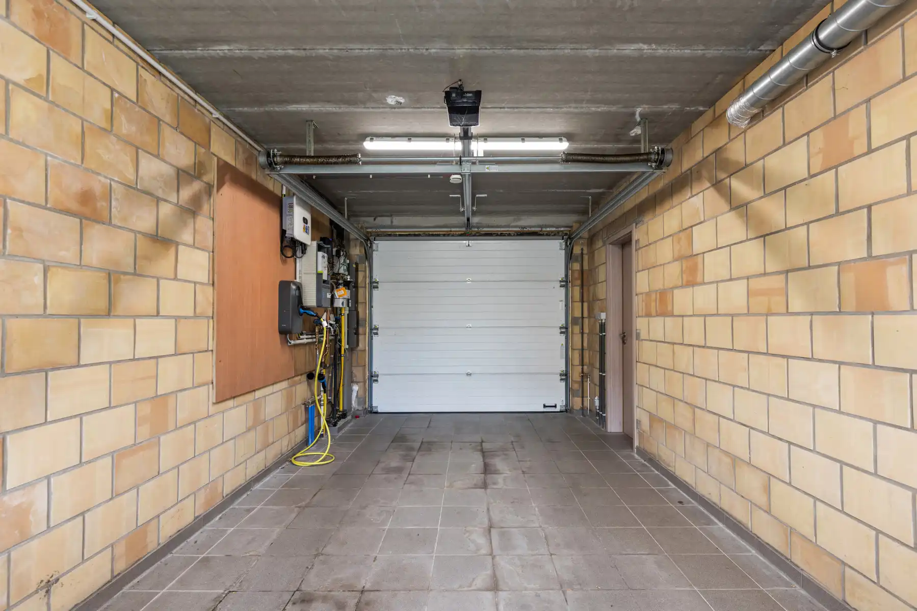 Instapklare open bebouwing met 4 slaapkamers foto 19