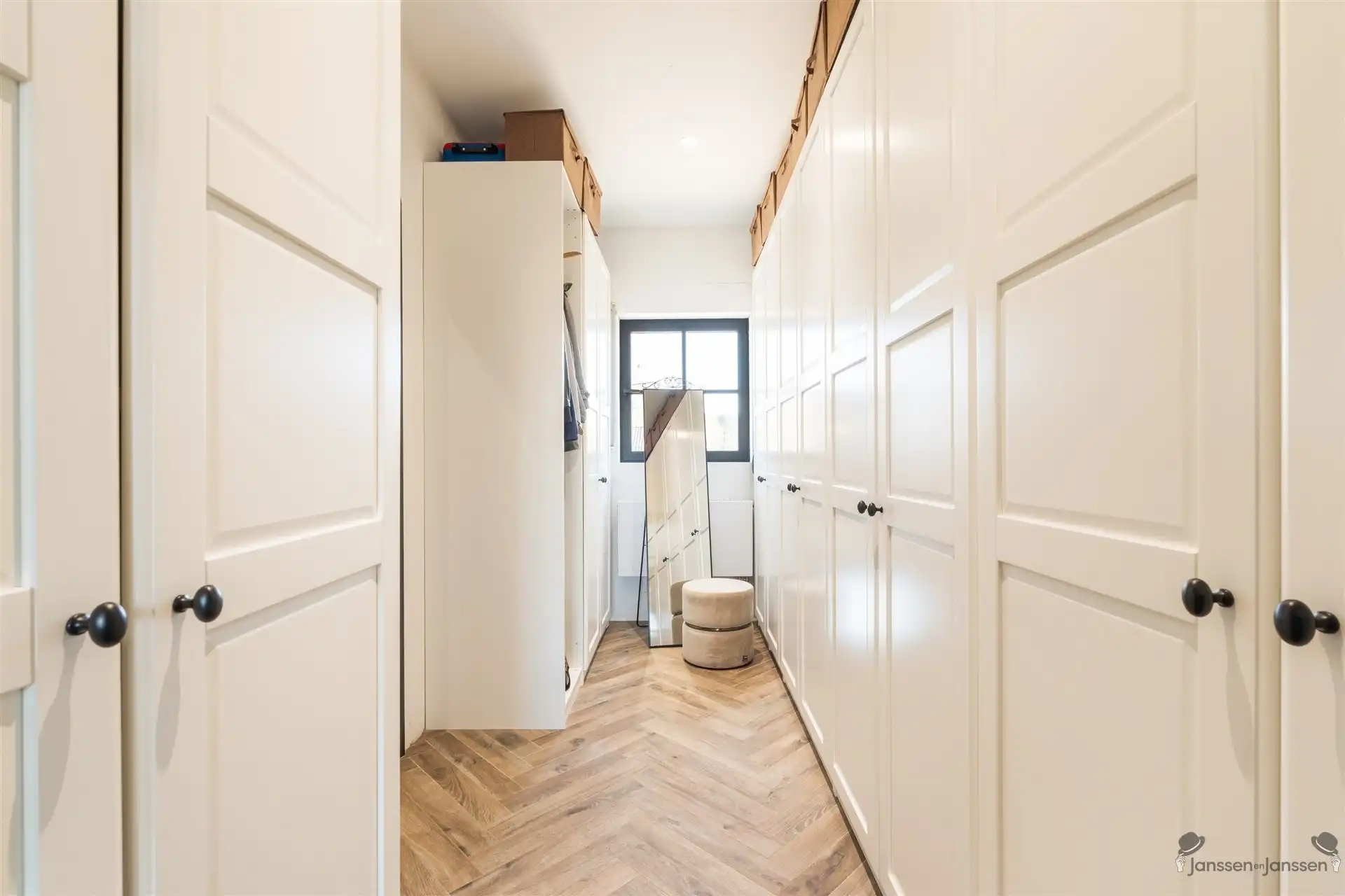 Prachtige moderne pastoriewoning met luxe afwerking, 3 slaapkamers en grote tuin op 13 are foto 15