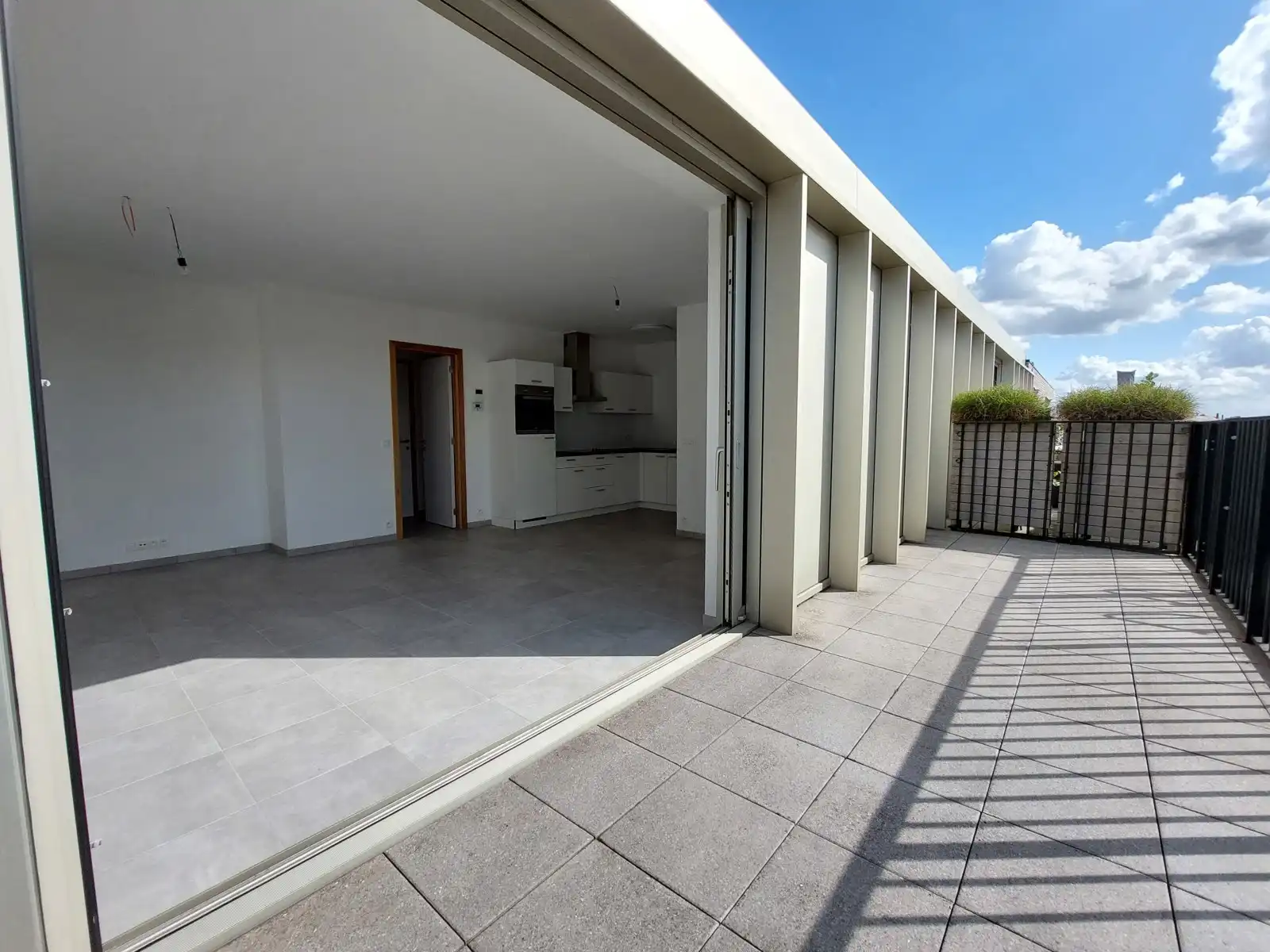 Trendy penthouse met terrassen nabij Eilandje met parking foto 4