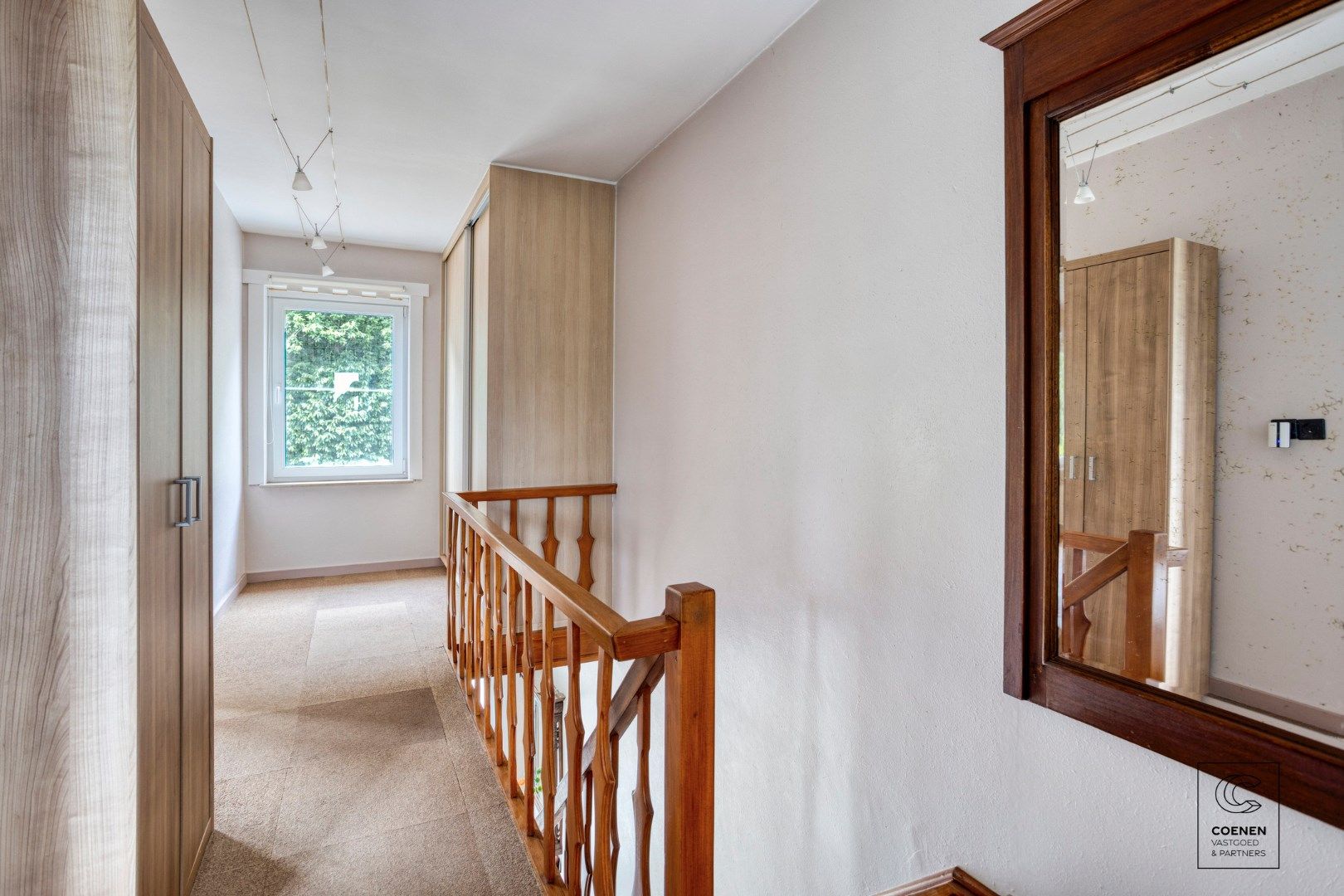 Instapklare woning met 2 slpk, ruime garage en zonnige tuin op TOPlocatie te Wommelgem!  foto 14