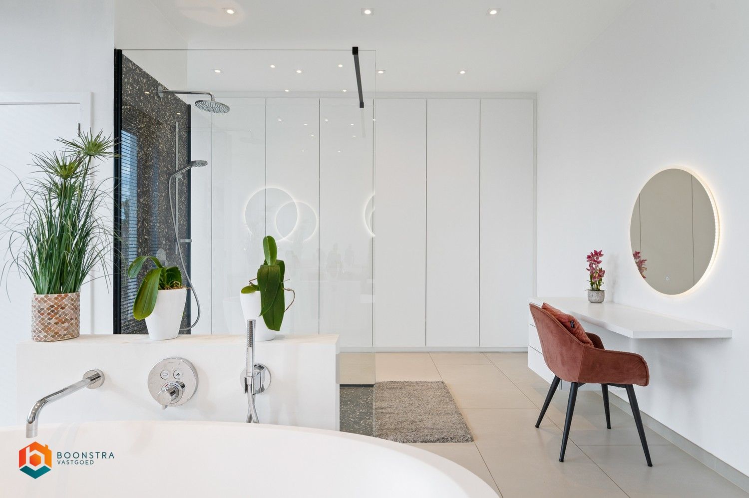 Exclusieve moderne villa met handelsruimte te Schriek foto 17