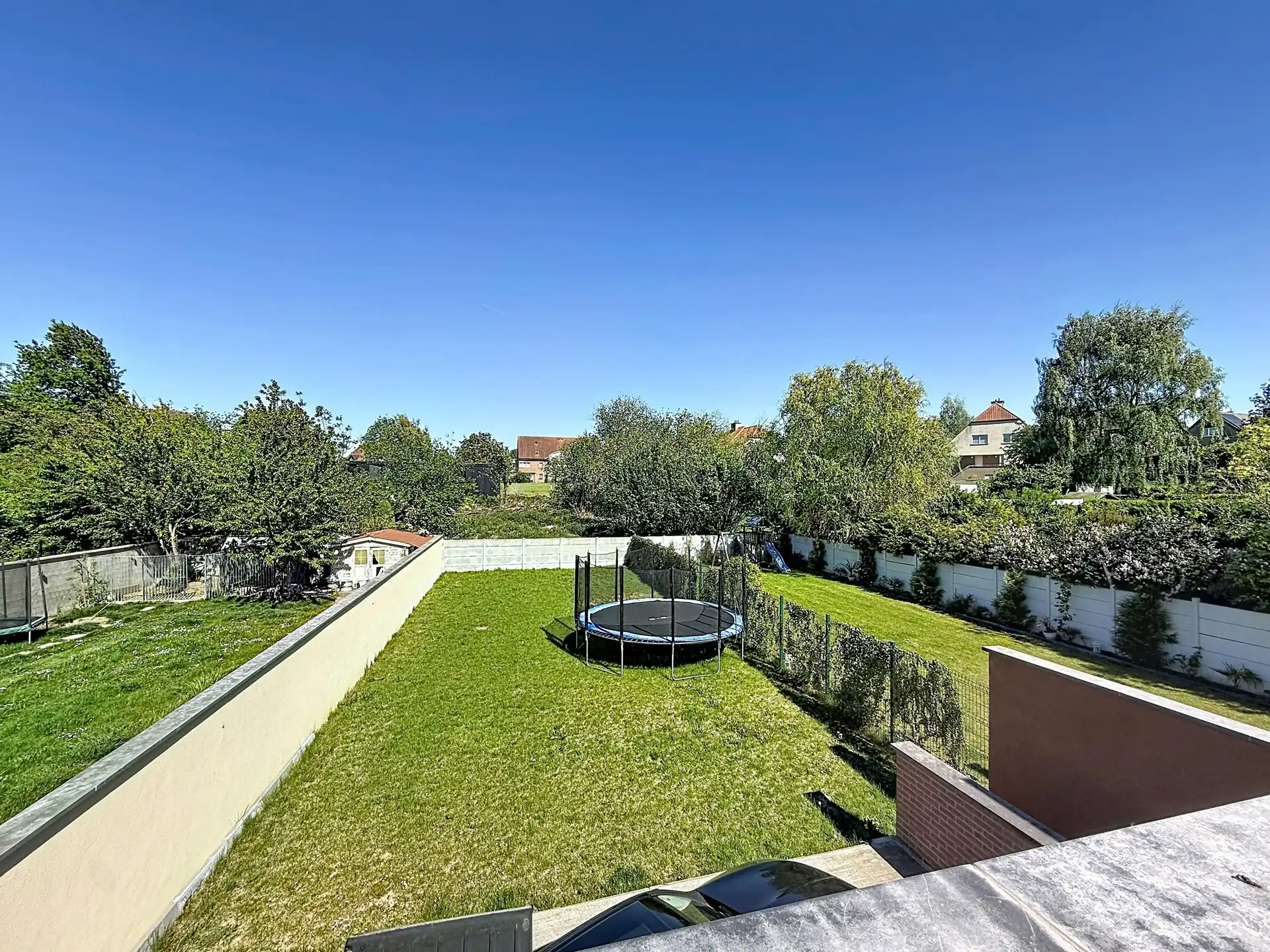 3-gevels huis met 3 slaapkamers en een tuin foto 12