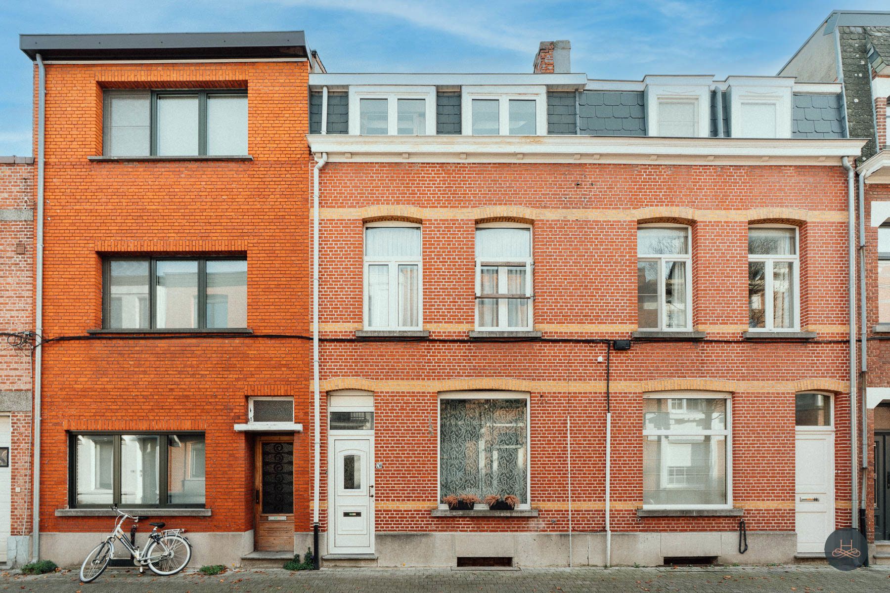 Charmante, gerenoveerde en energiezuinige tweegevelwoning foto {{pictureIndex}}